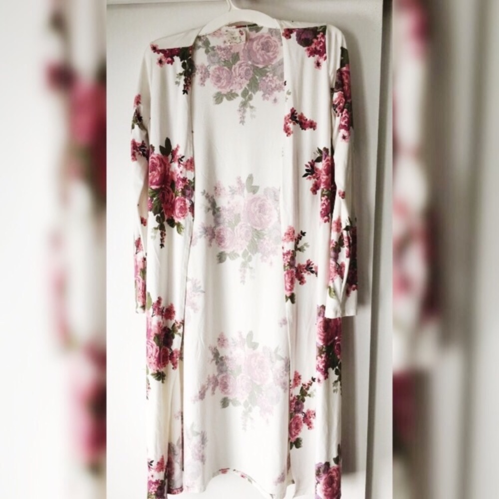 Street 15 floral cardigan